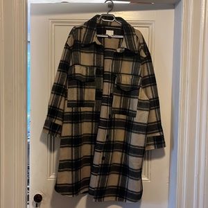 H & M Plaid Shacket XXL Beige Black Stripe